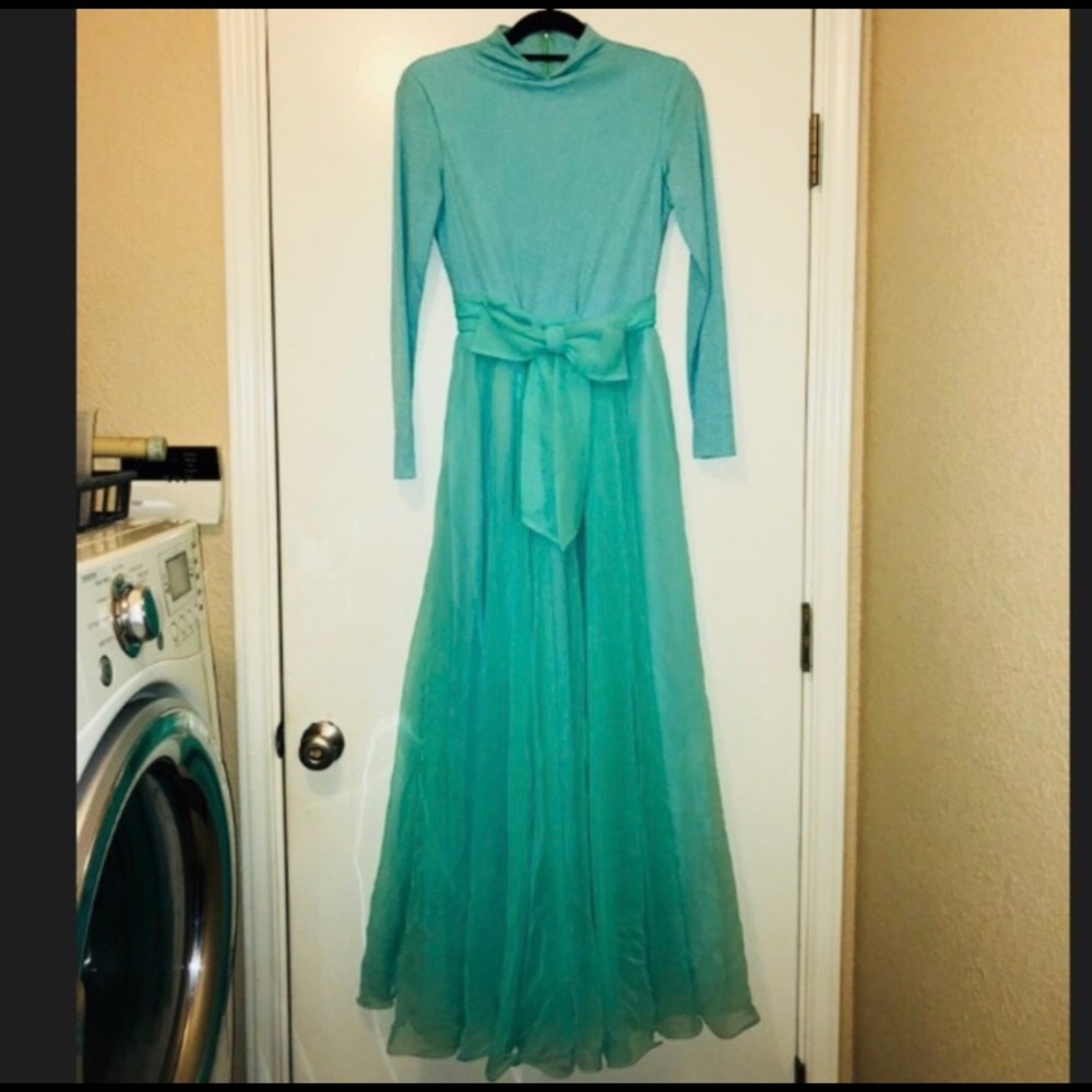 vintage 1970s Miss Elliotte Maxi Dress